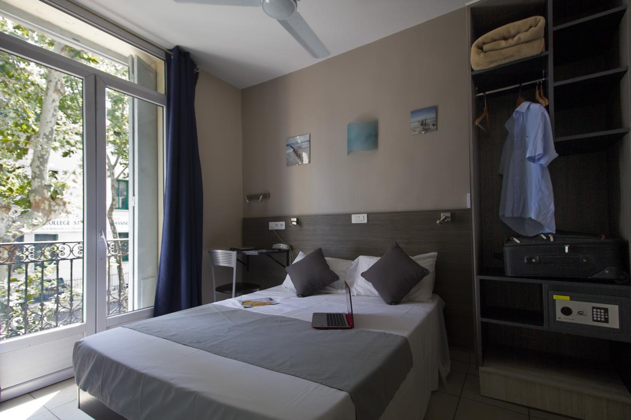 Le Strasbourg Hotel モンペリエ エクステリア 写真